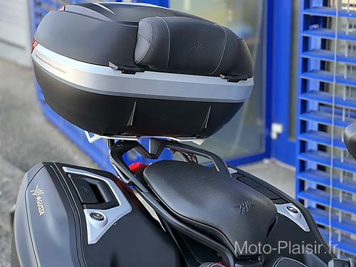 MV Agusta MV Agusta Turismo Veloce R Motorradvermietung Frankreich